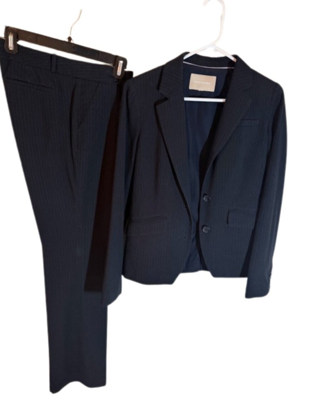๐โจ Banana Republic Womenโs Suit โ Navy Pinstripe โจ๐ Size: 4R